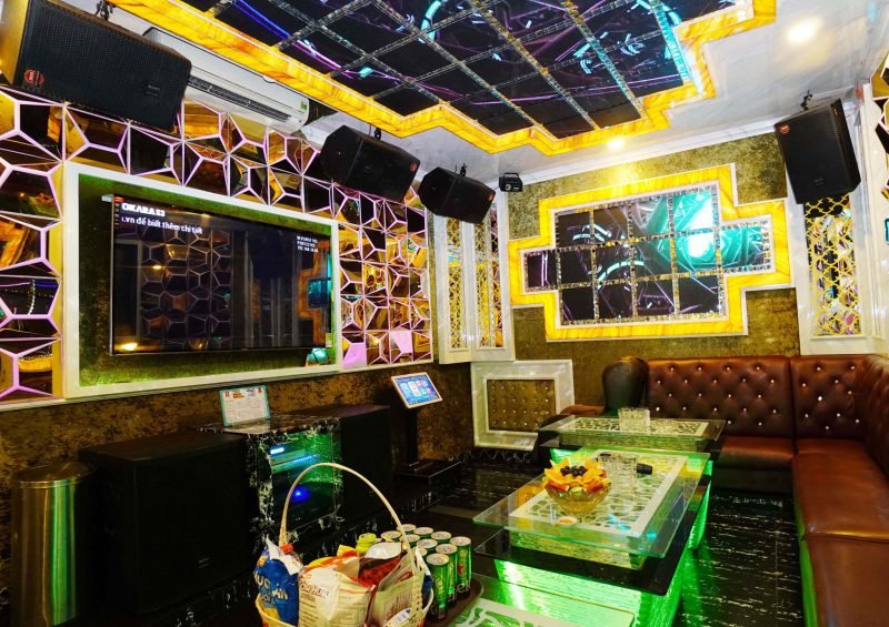lap-dat-thuc-te-phong-karaoke-25m2