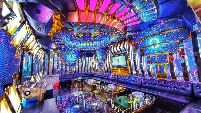 lap-dat-thuc-te-phong-karaoke-30m2