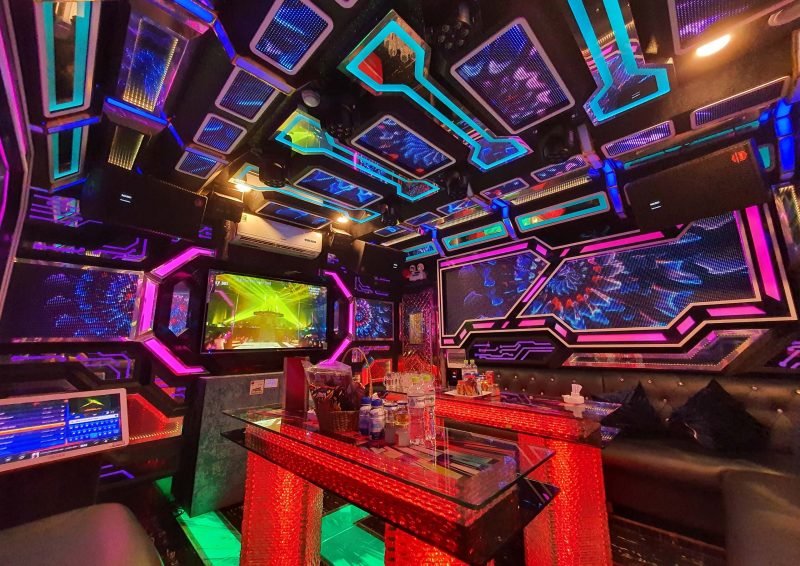 mau-phong-karaoke-20m2