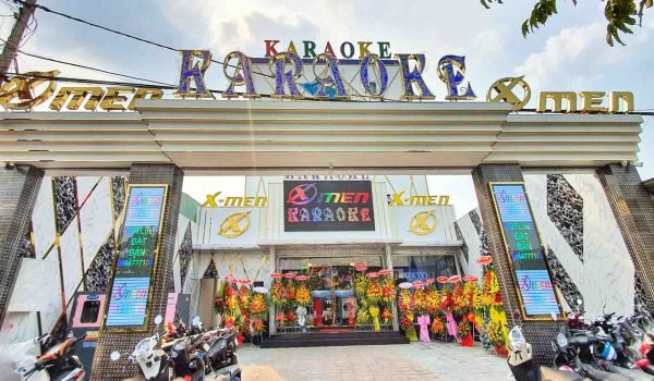mat-tien-quan-karaoke-xmen
